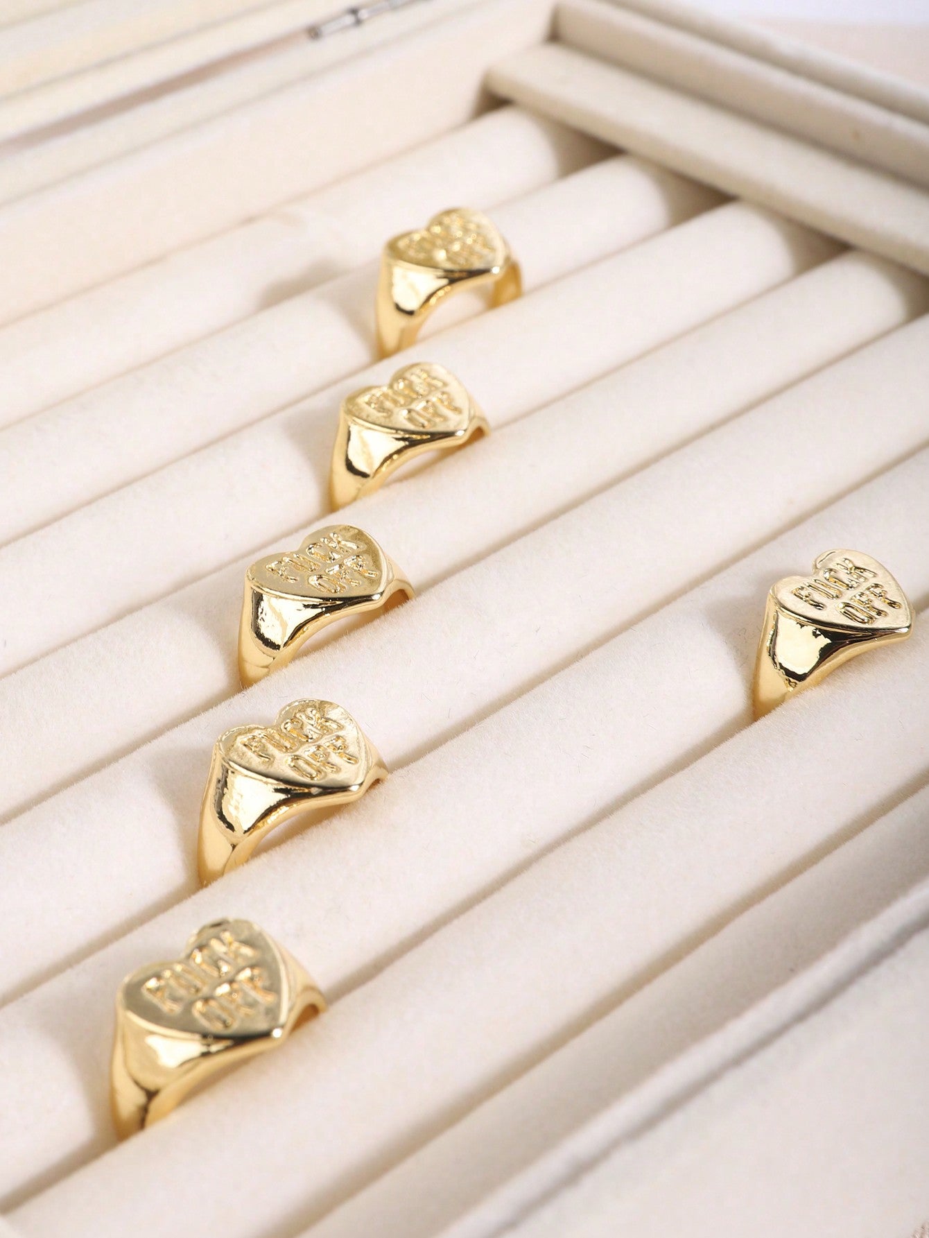 1 anillo minimalista de diseño de letra dorada con la palabra FUCKOFF grabada en inglés, anillo de índice exquisito de joyería