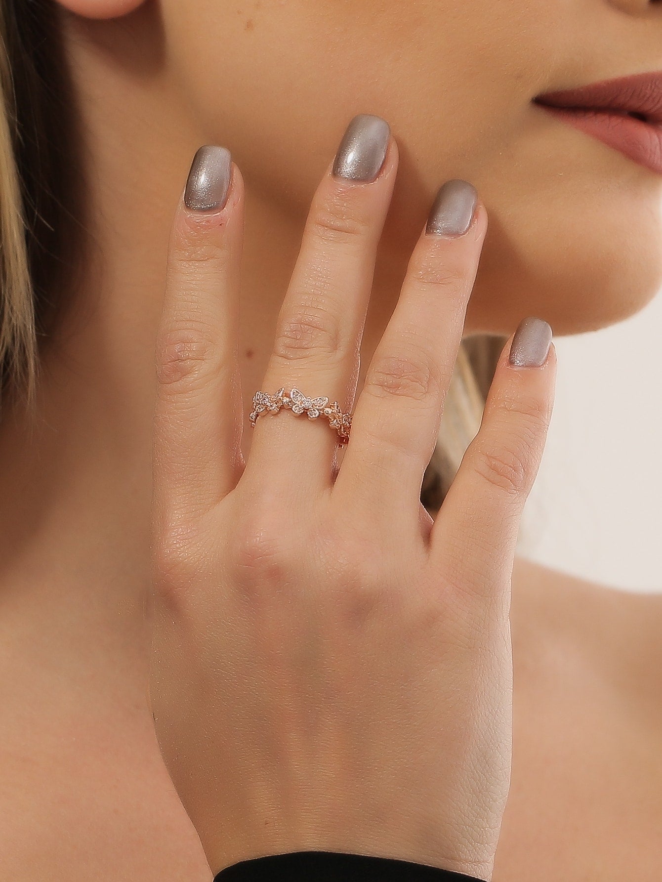 1 Pieza Anillo De Cobre Minimalista Y Versátil Con Forma De Mariposa Con Diamante Artificial Y Enchapado, Perfecto Para Uso Diario Por Mujeres