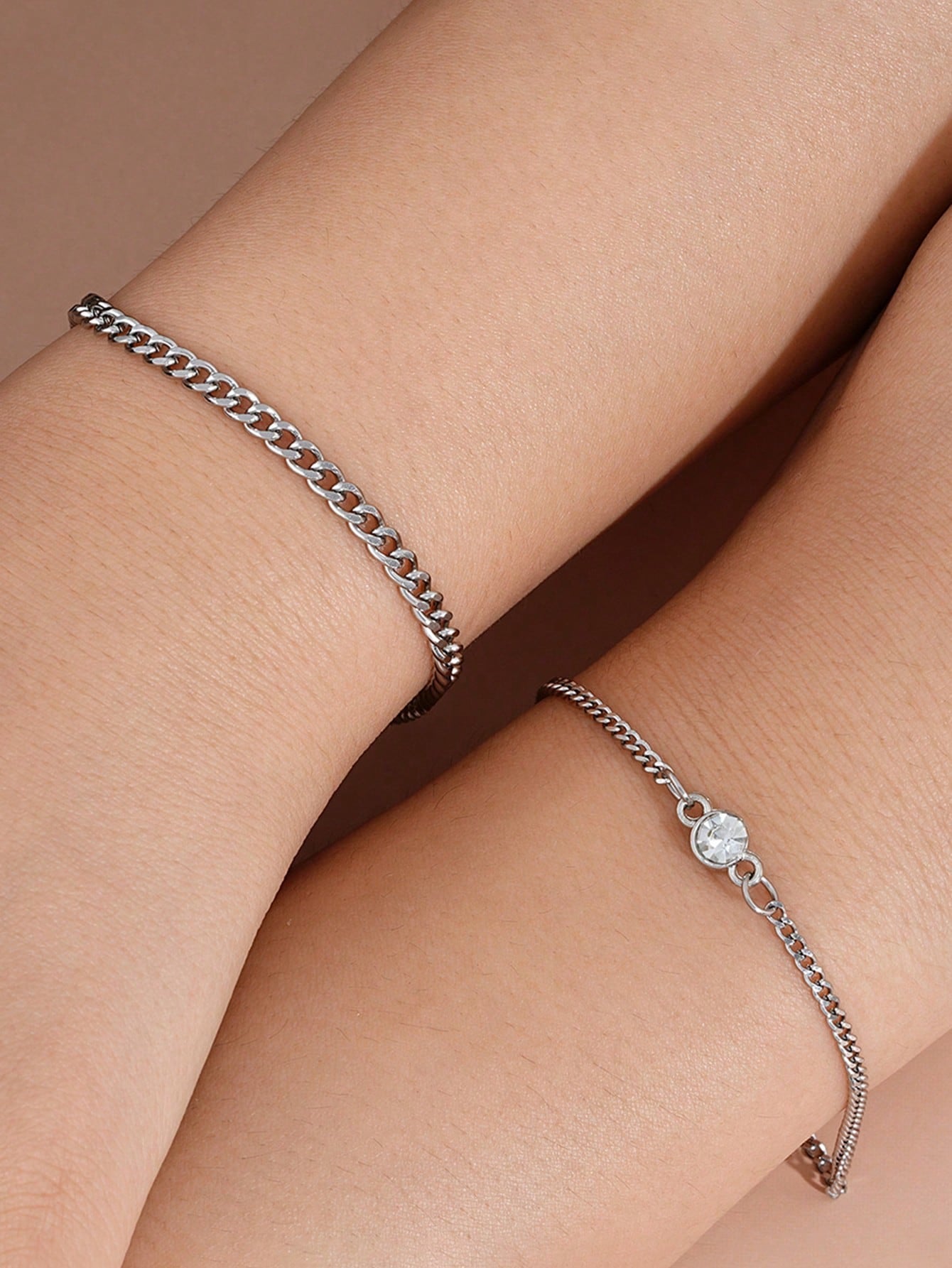 Set de 2 pulseras en forma de corazón de acero inoxidable para parejas, diseño de moda como regalo para enamorados en Navidad, Acción de Gracias y Año Nuevo