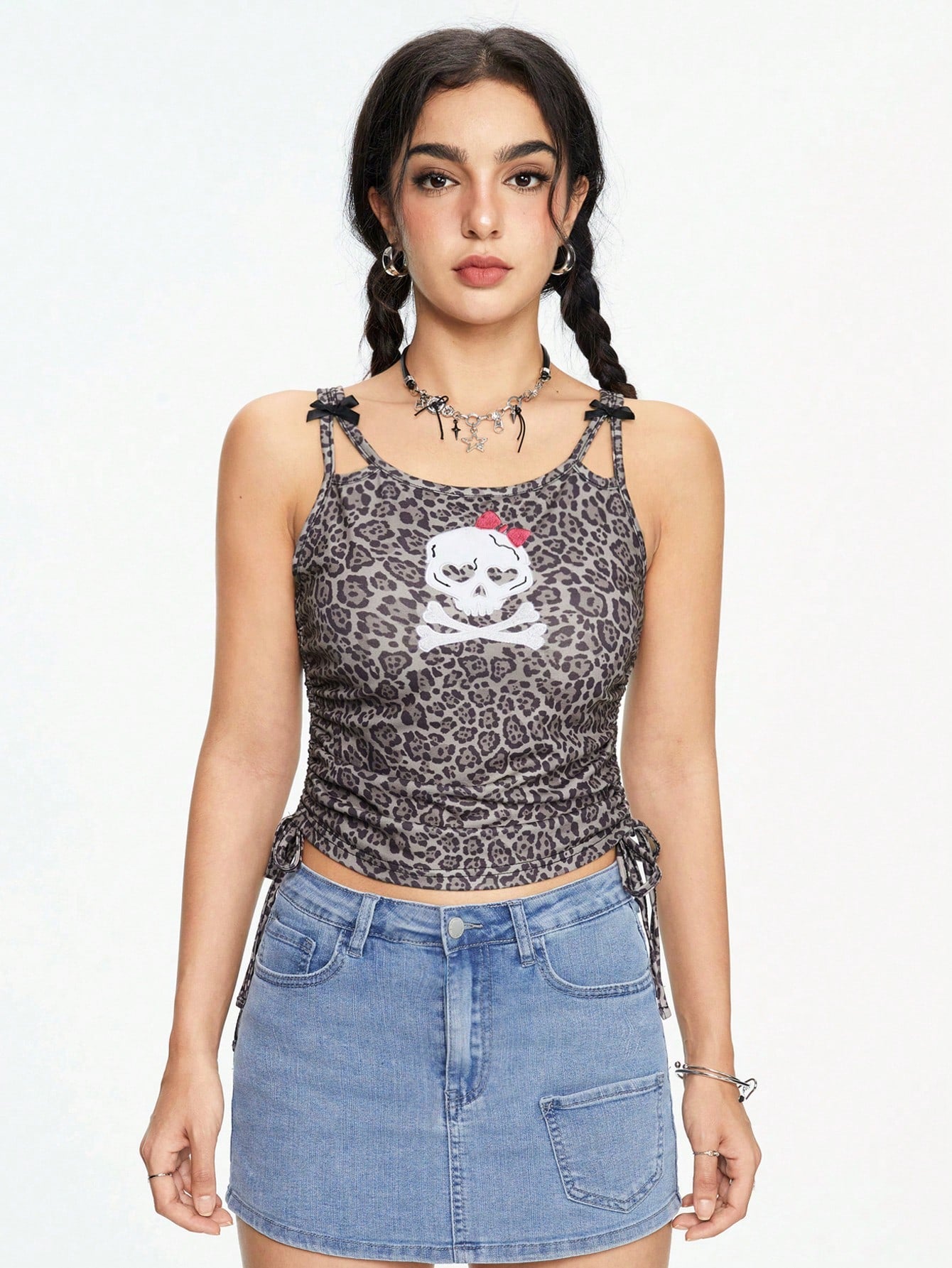 ROMWE Kawaii Top de cuello redondo para mujer con estampado de leopardo de verano Y2K y bordado de cráneo con lazo