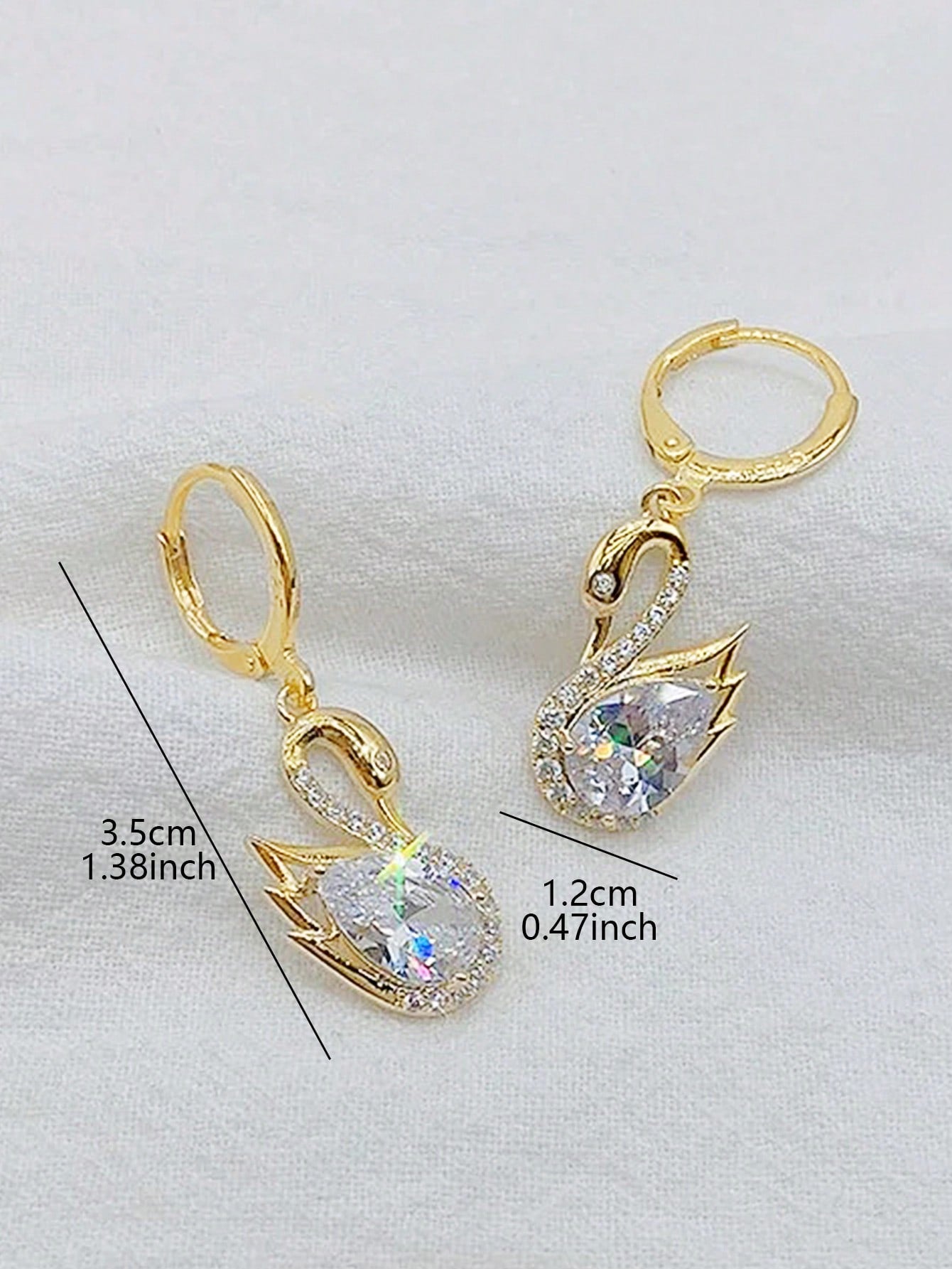 1 par de pendientes elegantes y de alta gama con diseño de cisne de cristal incrustado, para uso diario y de fiesta, regalo de Navidad limitado