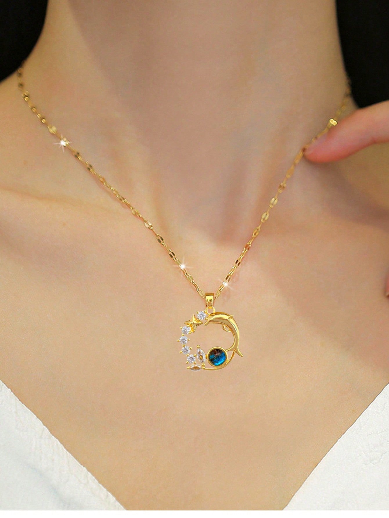 Hermoso collar colgante de acero inoxidable con cadena de suéter decorativa, accesorio de joyería de moda con colgante redondo de cobre incrustado con circonita y cielo estrellado y planeta, decoración elegante para fiesta.