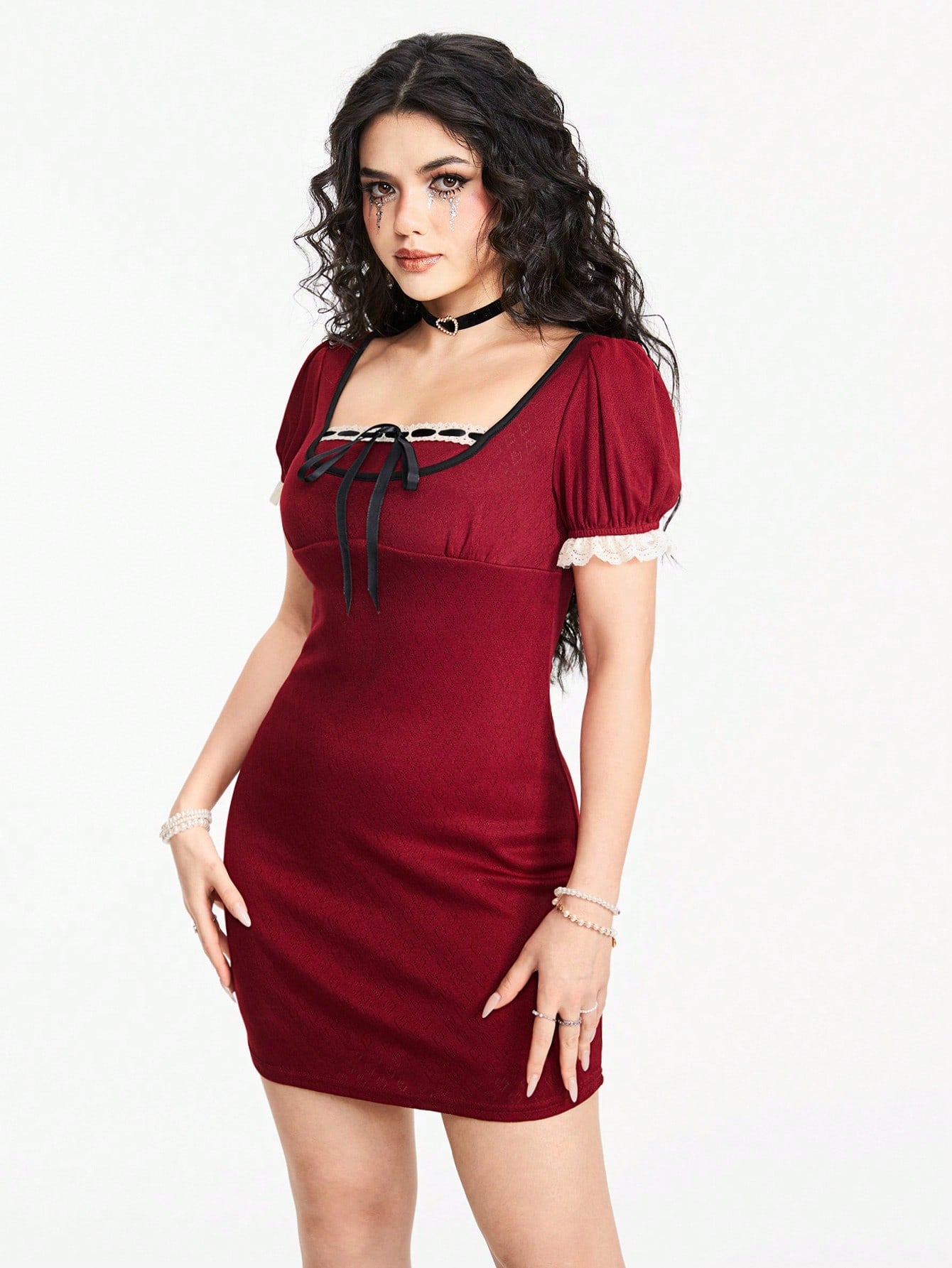 ROMWE Kawaii Vestido de punto de mujer con jacquard de corazón y diseño de color de contraste, sexy cinta de lazo para ajustar ajustado