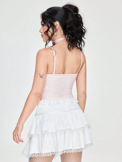ROMWE Fairycore Top de cami de encaje con cordones en la parte delantera y encaje de contraste