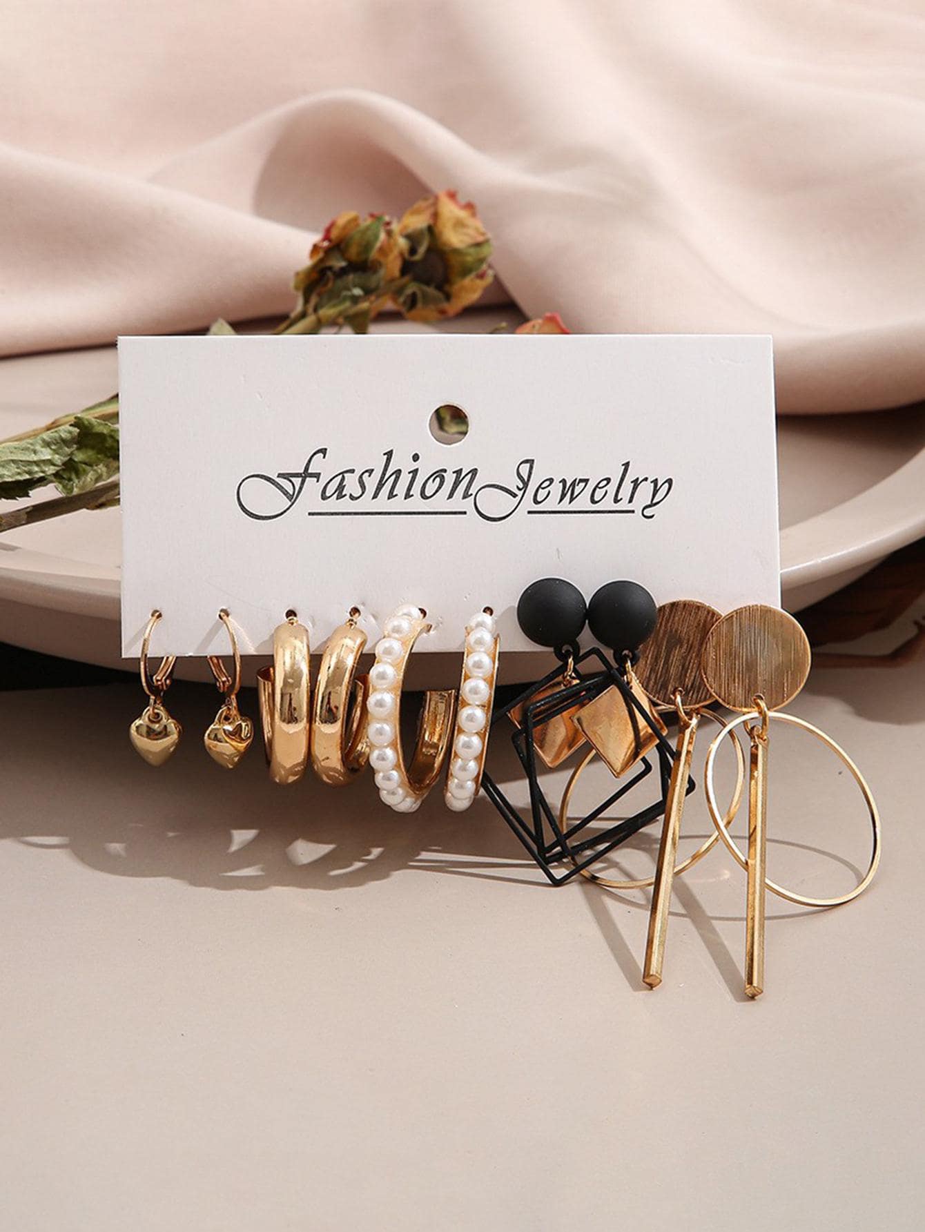 5 Pares/set Aretes Con Decoración De Corazón Y Perla Artificial Al Azar