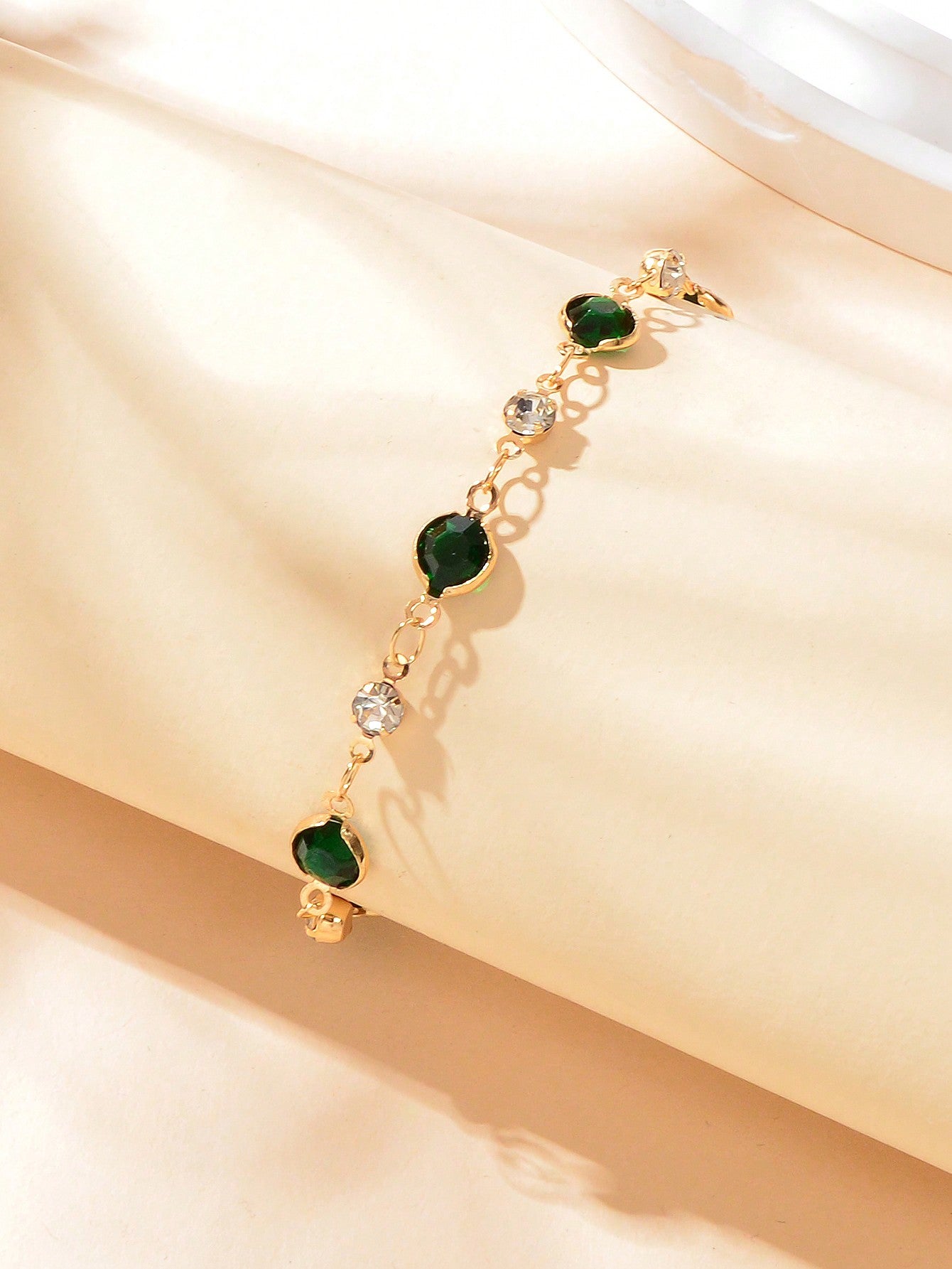 Pulsera con diseño de diamante de imitación