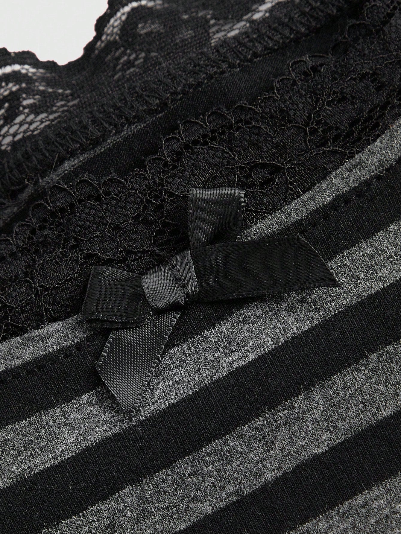 ROMWE Playera Corta De Tirantes De Rayas Con Borde De Encaje Para Mujer