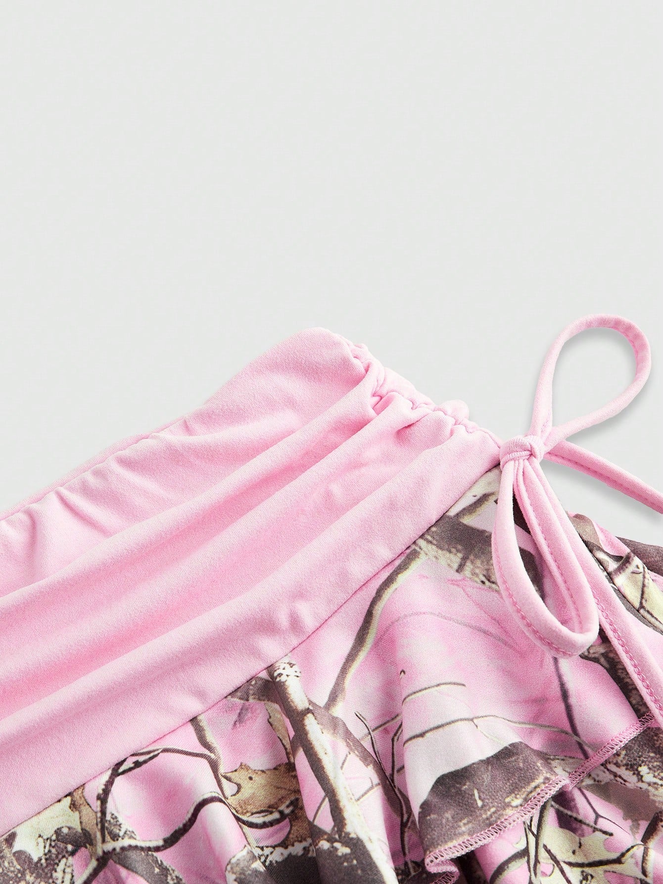 ROMWE Grunge Punk Minifalda sexy de cintura ultra baja con estampado de ramas de árboles en colores block para mujeres, inspirada en la subcultura Y2K