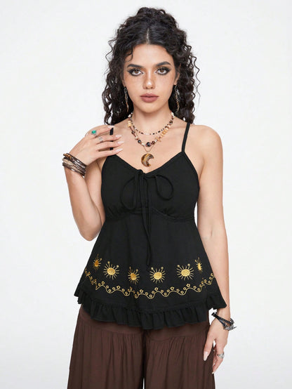 ROMWE Fairycore Top de tirantes con diseño de bordado floral y dobladillo con volantes