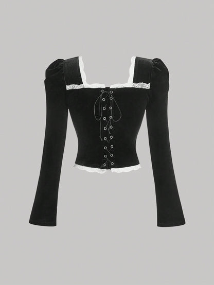 SHEIN MOD Camiseta de manga larga con cuello cuadrado de terciopelo negro para mujer, camiseta de invierno, camiseta "Old Money", estilo "Old Money" para mujer, atuendos de rave de festival, top de cuello cuadrado
