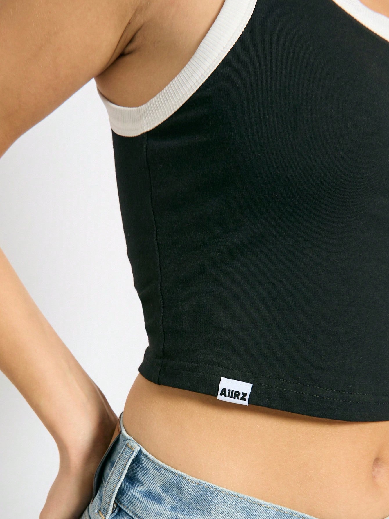 AiiRZ Camiseta de tirantes acolchada con ribete de contraste