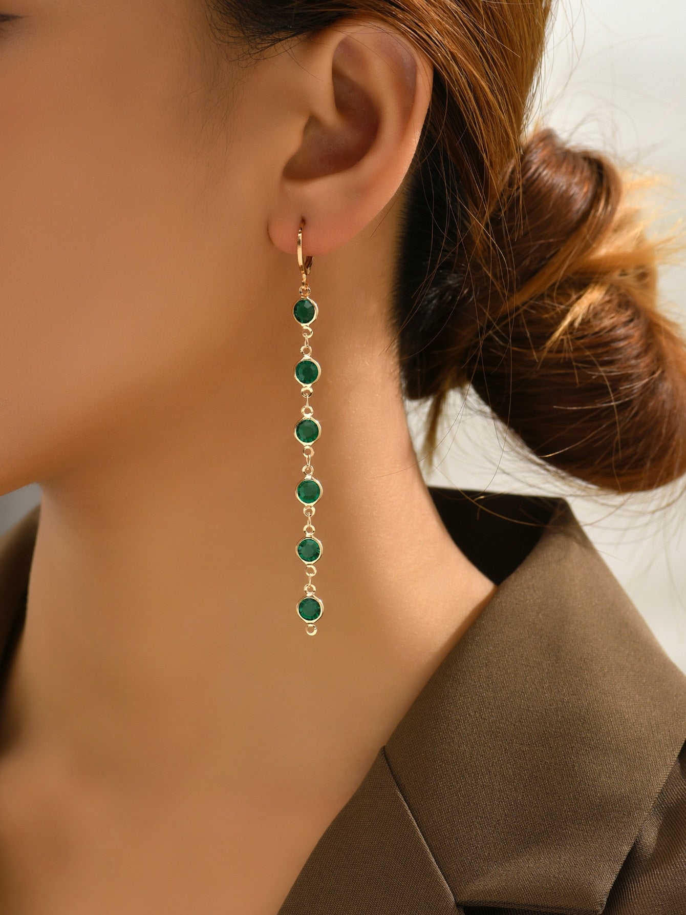 Pendientes largos con diseño de diamante de imitación
