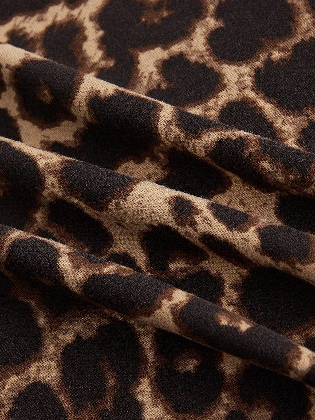ROMWE Grunge Punk Camiseta de manga larga con diseño de cintura ceñida, cuello drapeado hueco, bajo asimétrico y estampado de leopardo de moda Y2K sexy