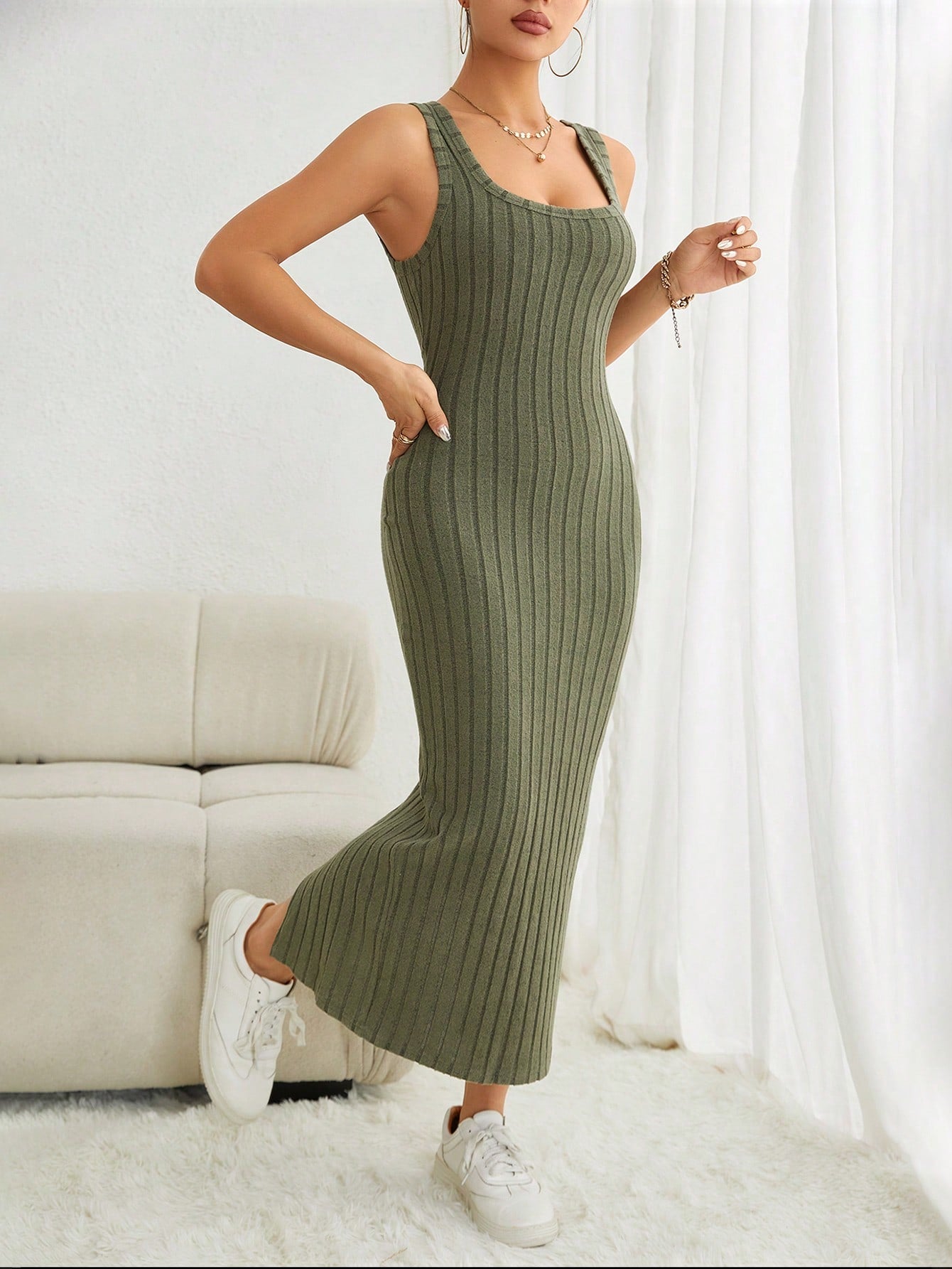 SHEIN PETITE Vestido tank unicolor tejido de canalé