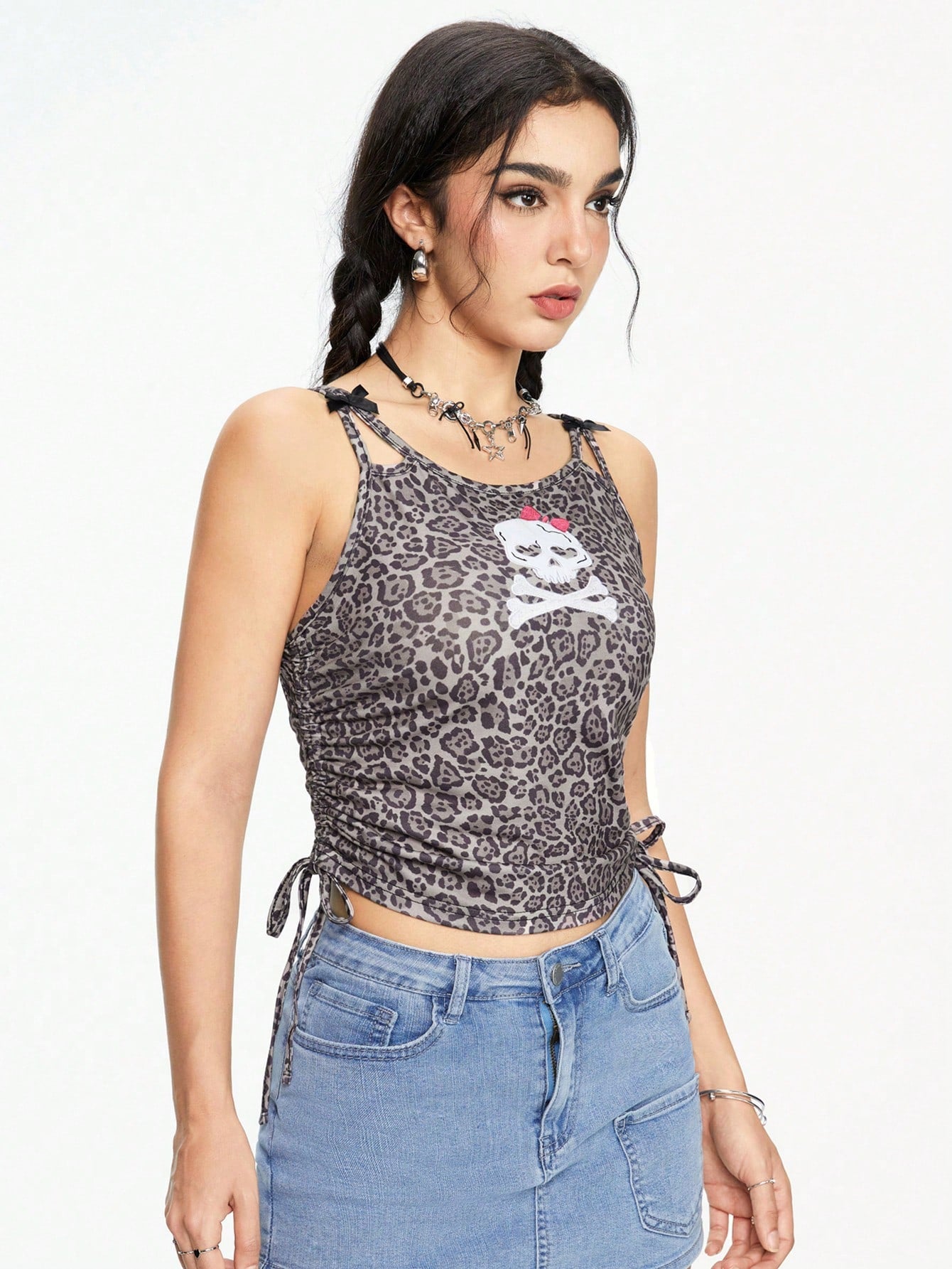 ROMWE Kawaii Top de cuello redondo para mujer con estampado de leopardo de verano Y2K y bordado de cráneo con lazo