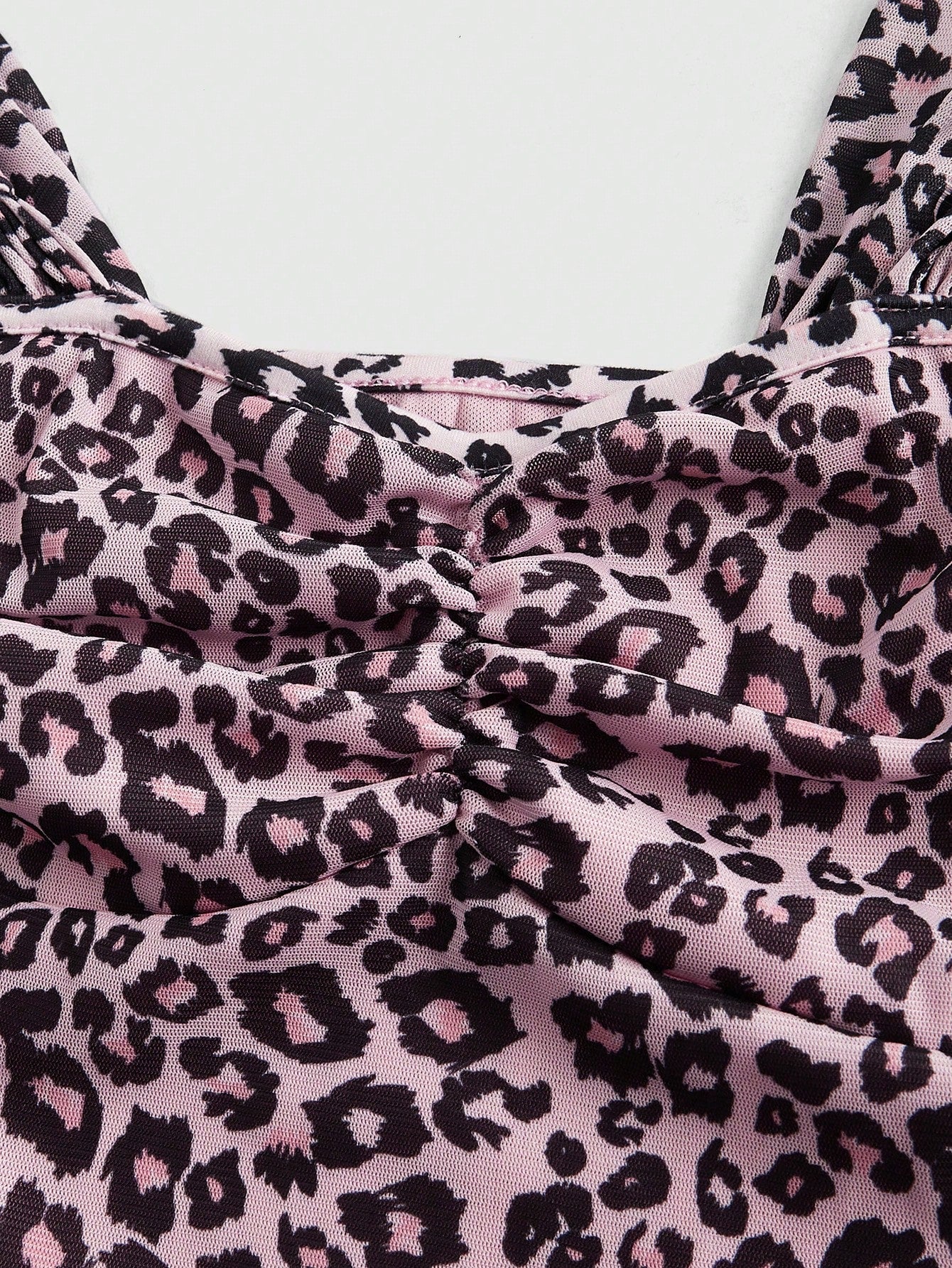 ROMWE J-Fashion Top de tirantes con estampado de leopardo sexy para mujer, cuello corazón con escote pronunciado, cordones con lazo, malla elástica apretada, adecuado para mujeres maduras, atractivas y versátiles, escuela