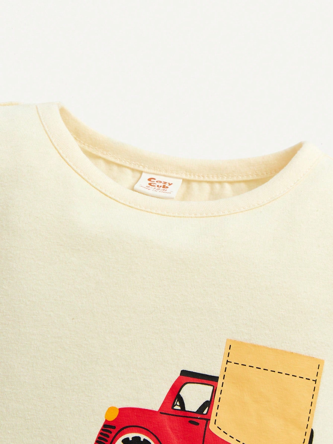 Conjunto cómodo de pijama ajustado para bebé niño - Parte superior de manga larga y cuello redondo con estampado de coches animados y pantalones largos, 2 piezas / set, ropa de hogar altamente elástica y cómoda