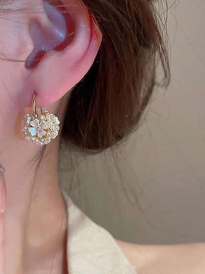 1 Par De Aretes De Lujo Y Moda Con Forma De Flores En Estilo De Bosque, Esfera Incrustada Con Diamantes De Imitación
