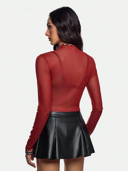 Warp Atelie Top corto ajustado con estampado de malla de lazo oscuro, ropa de mujer para otoño e invierno