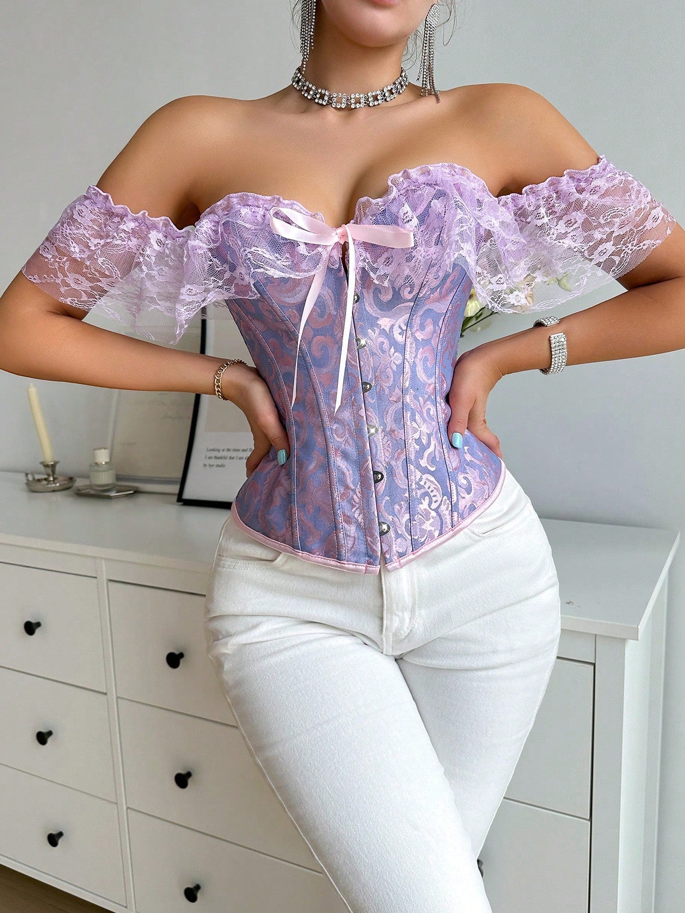 Parte Superior Del Cuerpo Cruzado Con Encaje De Jacquard Y Patchwork Ajustado