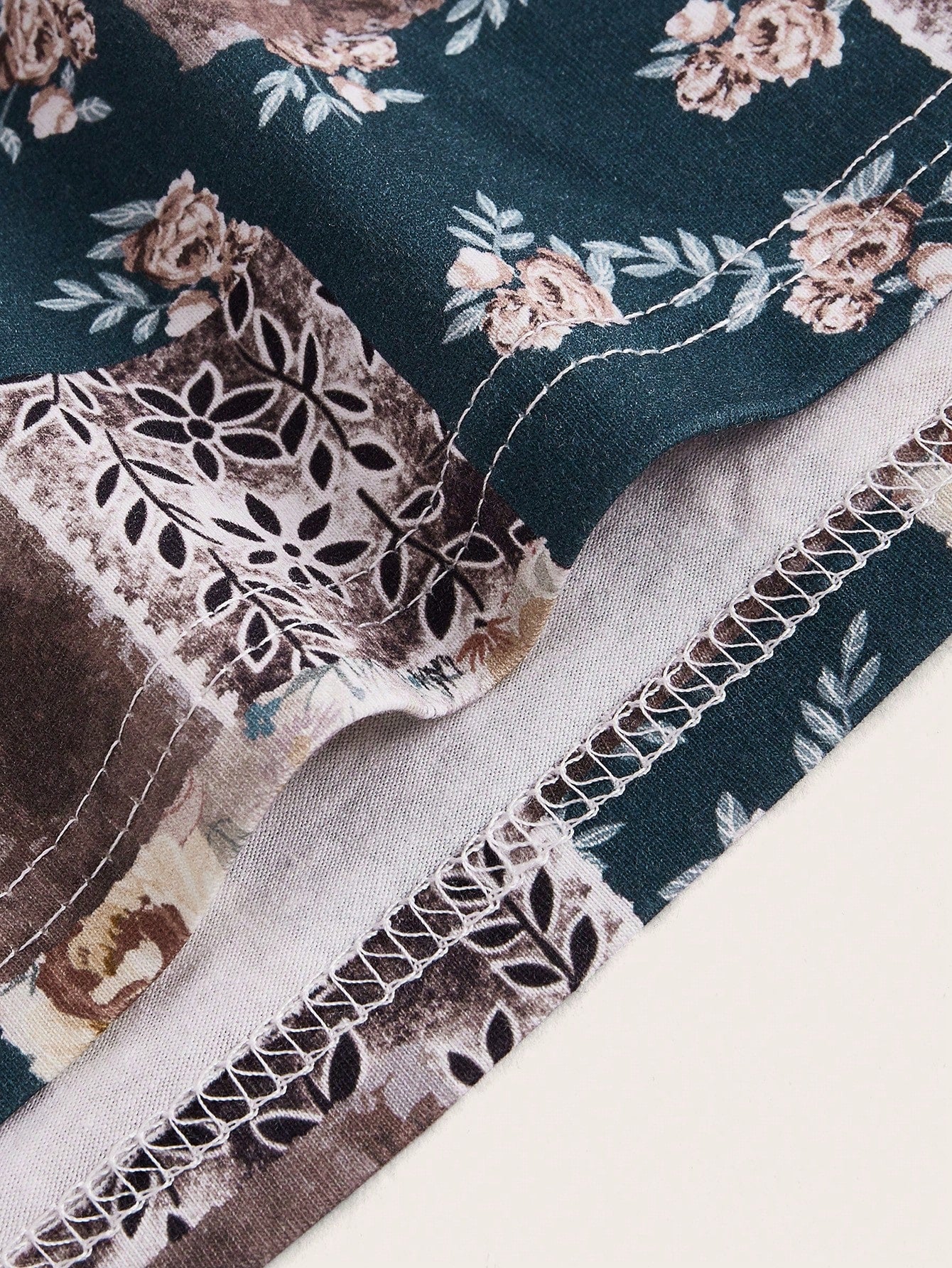 ROMWE Hippie Camiseta De Manga Larga Y Cuello En V Con Estampado De Patchwork