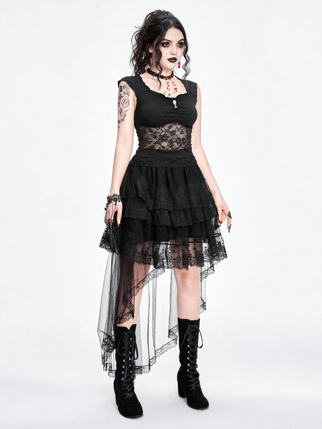 ROMWE Goth Top de tanque con adorno de colgante de diamante con corte bajo y ajuste delgado para mujer, con encaje empalmado y diseño hueco