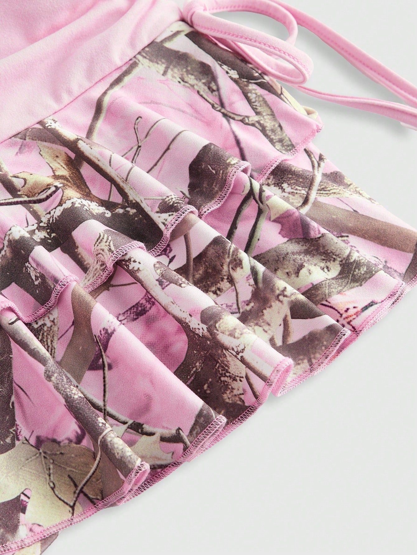 ROMWE Grunge Punk Minifalda sexy de cintura ultra baja con estampado de ramas de árboles en colores block para mujeres, inspirada en la subcultura Y2K