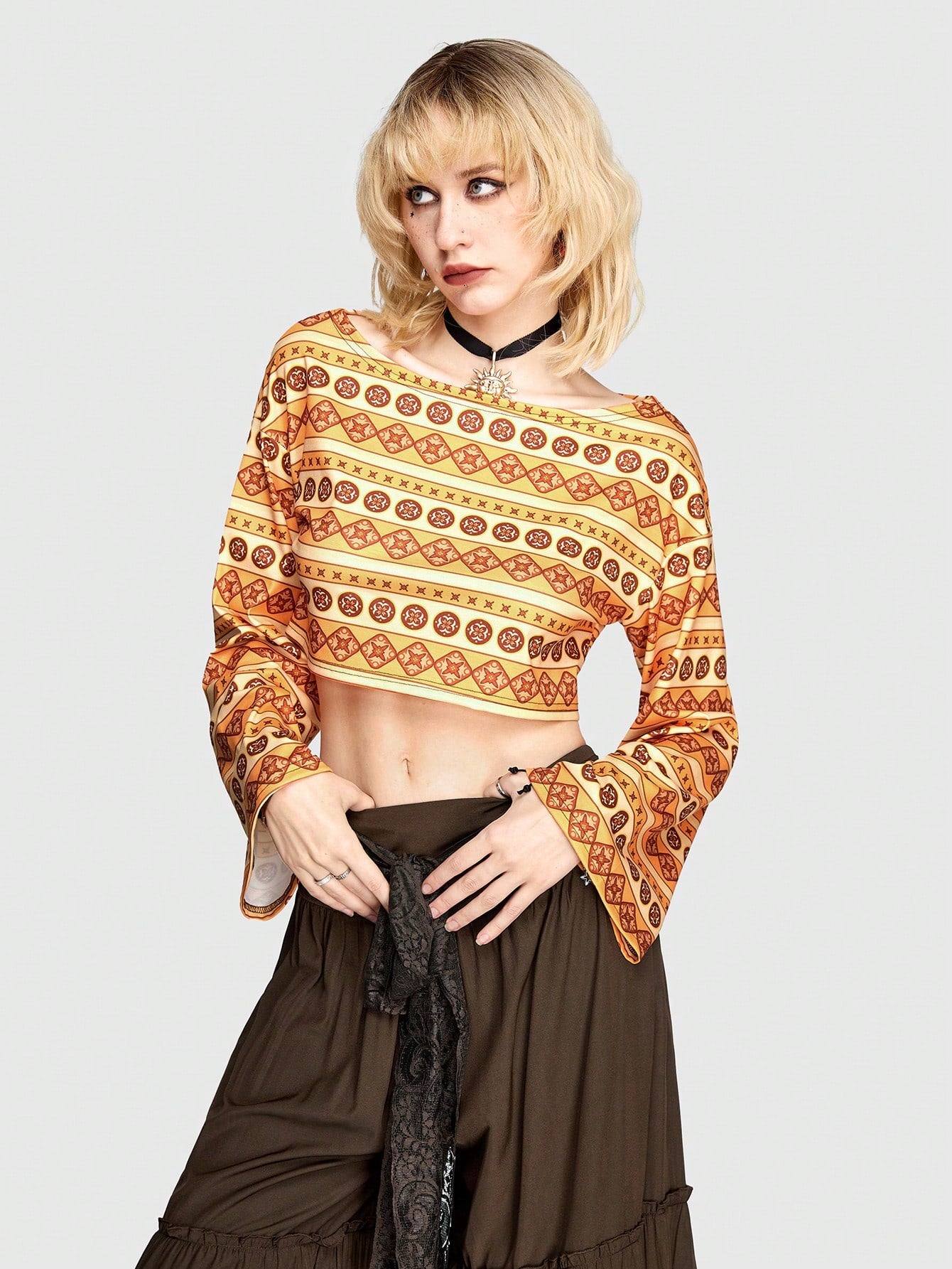 ROMWE Hippie Camiseta De Manga Campana Con Patrón Geométrico Para Mujeres