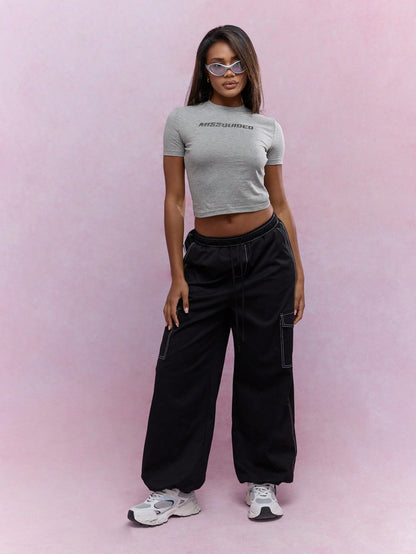 MISSGUIDED Camiseta ajustada de bebé de punto con estampado frontal