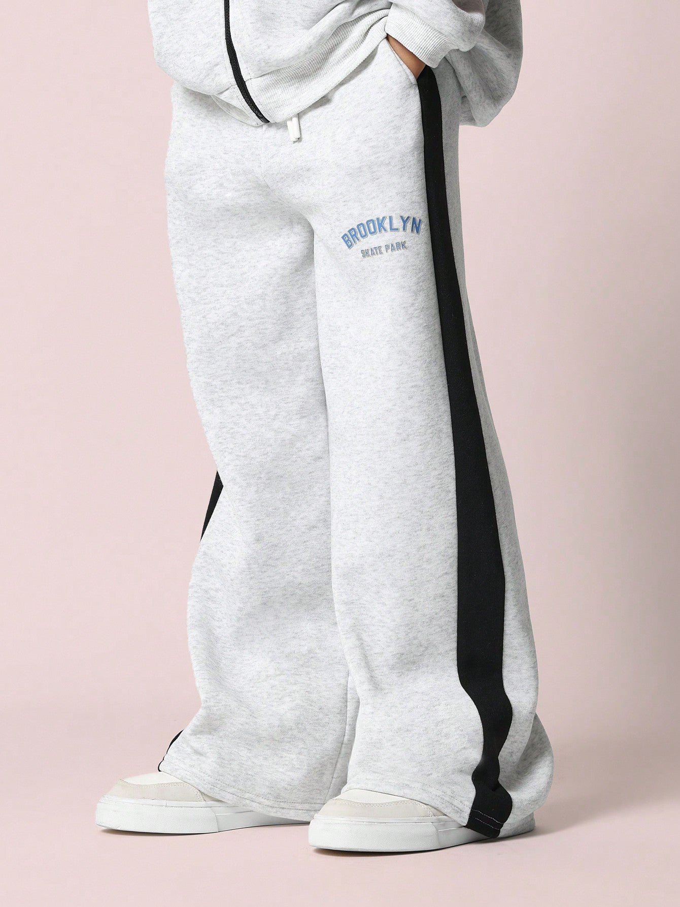 Conjunto de 2 piezas para niño preadolescente con sudadera con capucha con bloques de color cómoda y cremallera y pantalón de chándal de corte holgado