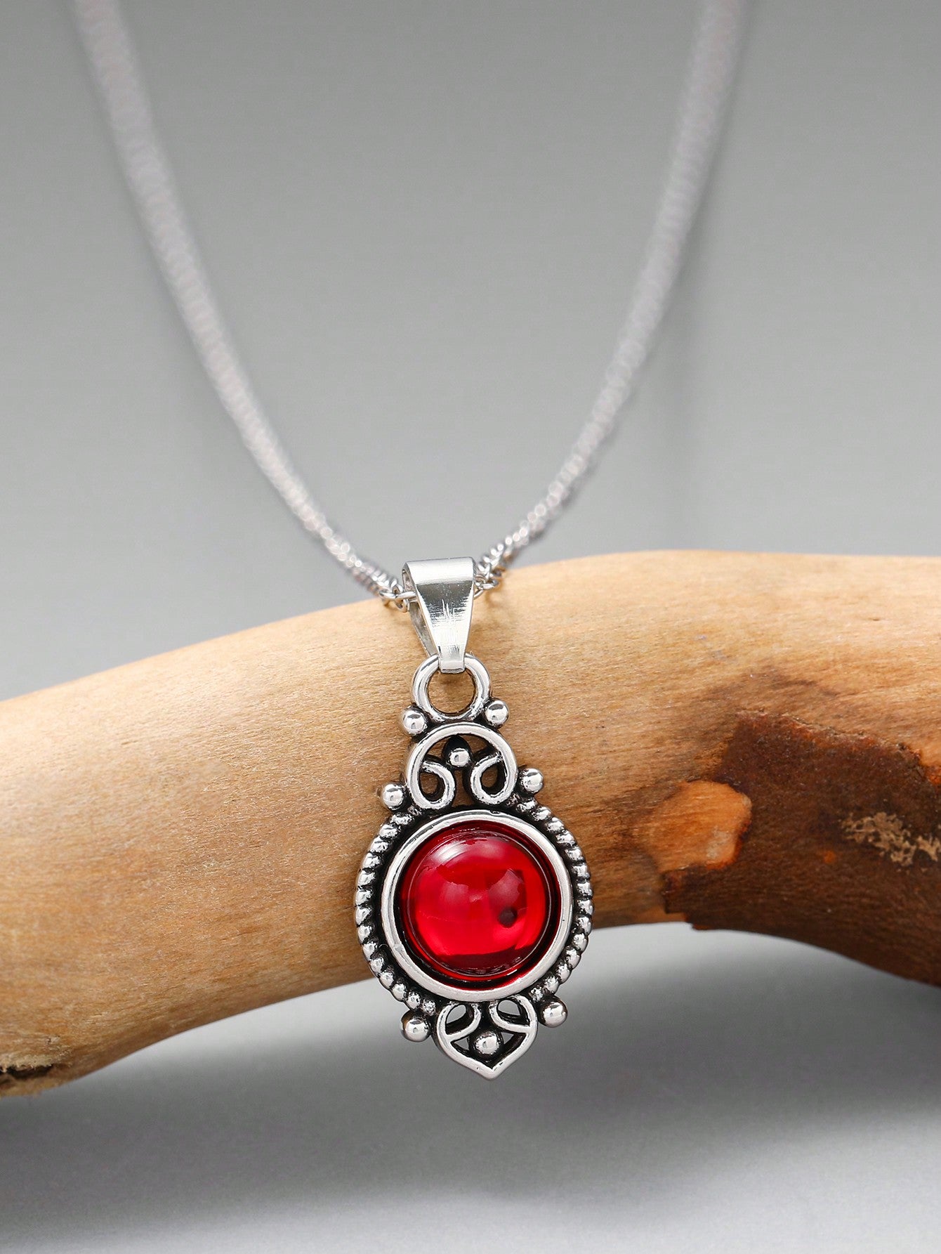 1 Pieza Collar Colgante De Granate Bohemio Vintage Para Mujer Con Diseño Creativo Y Hermoso Grabado Rojo, Accesorios De Joyería Personalizados