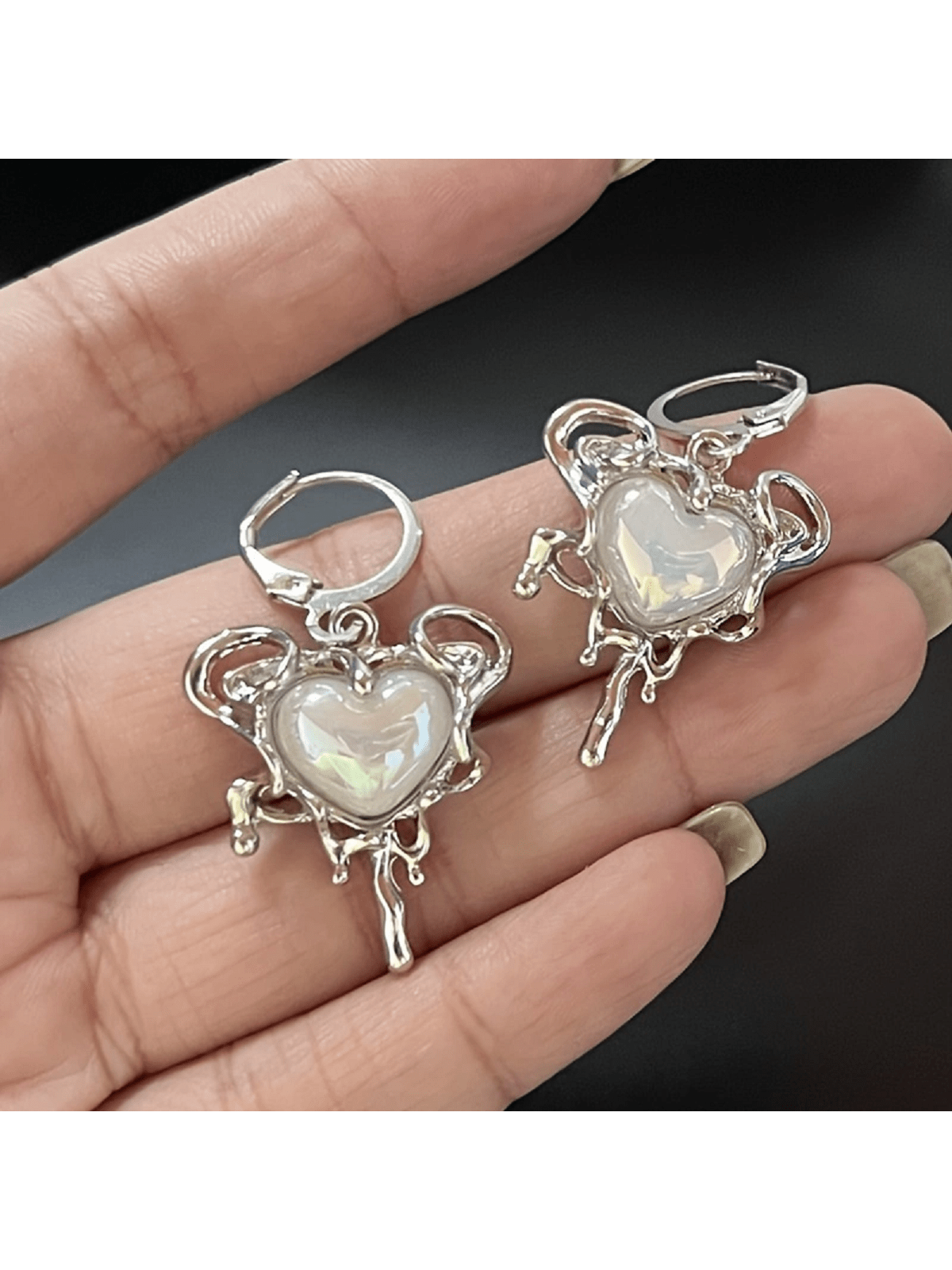Set de 4 pendientes de gota con diseños de corazón y estrella, un accesorio de joyería con tema Y2K para usar a diario