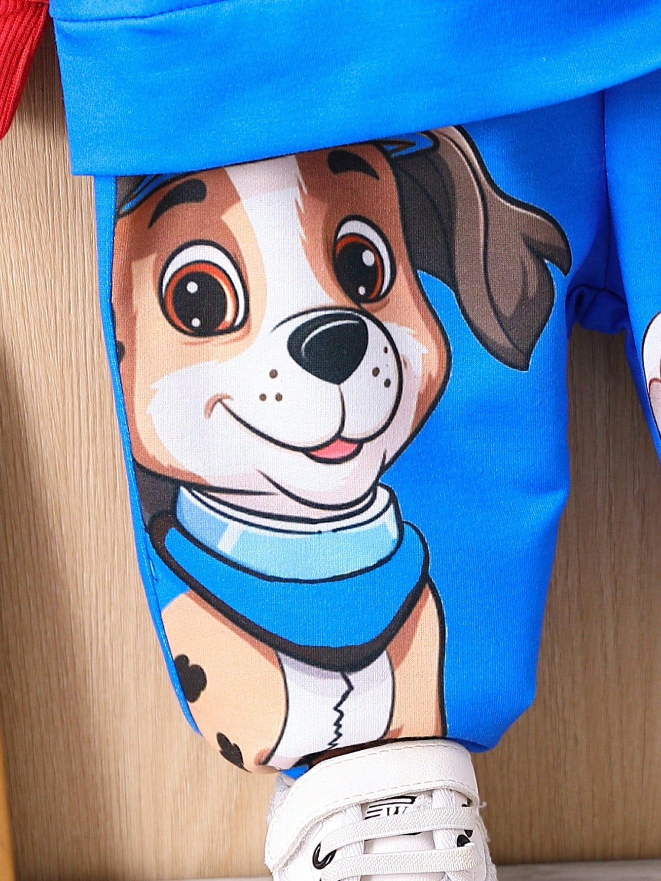 SHEIN Persoplay Kids Bebé niño Sudadera con estampado de dibujos animados y pantalones deportivos con mangas en contraste