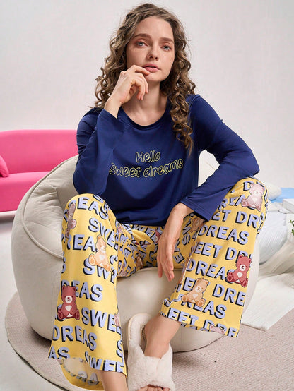 SHEIN Chillnights Conjunto de pijama con top de cuello redondo con estampado de lema y pantalones con gráfico de letra para mujeres