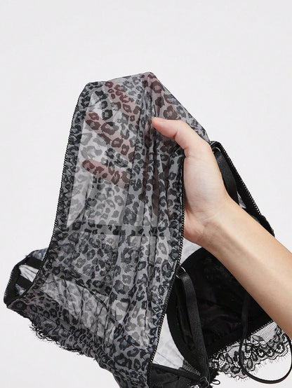 ROMWE Grunge Punk Parte superior de camiseta con encaje de contraste y estampado de leopardo, escolar