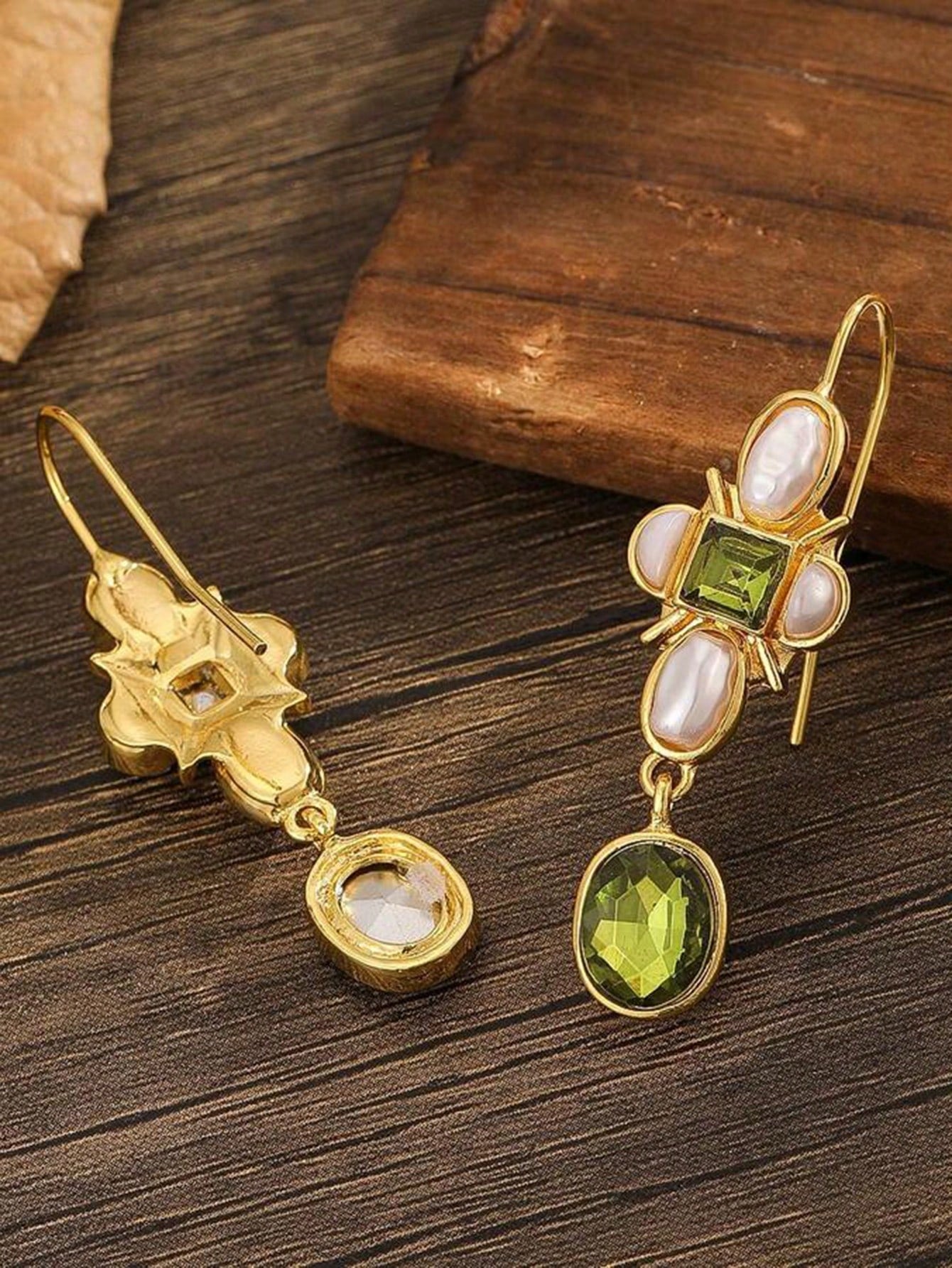 2 piezas Pendientes de chaqueta bohemios con perlas en capas, de diseño brillante y único, apropiados para el uso diario de las mujeres