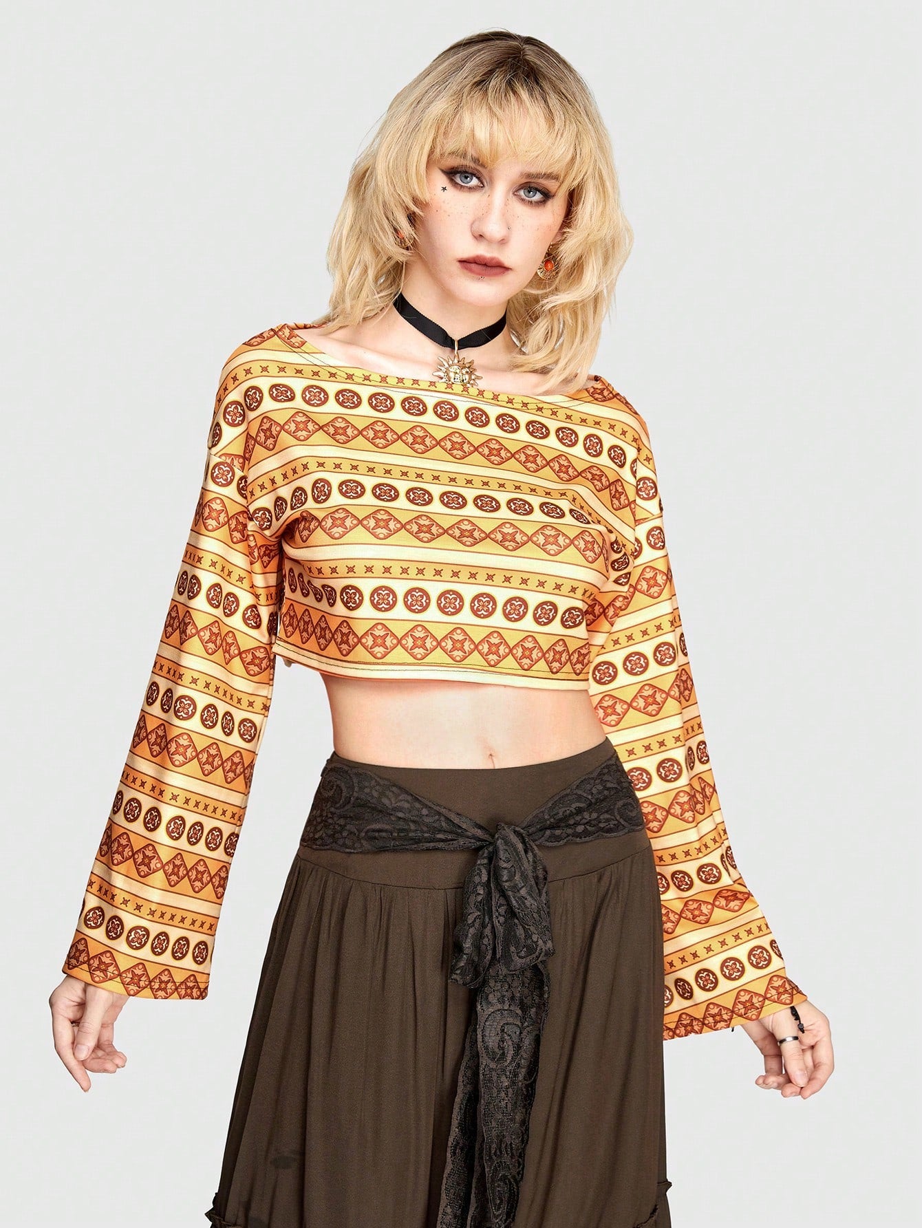 ROMWE Hippie Camiseta De Manga Campana Con Patrón Geométrico Para Mujeres