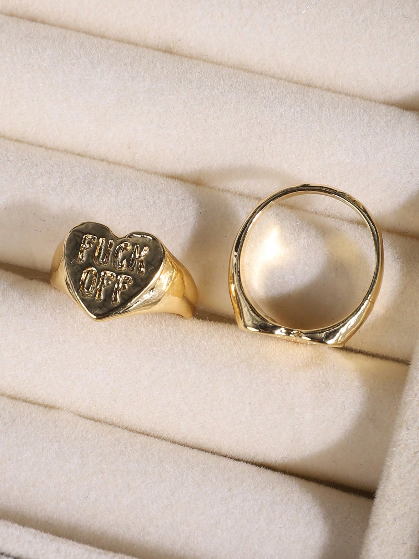 1 anillo minimalista de diseño de letra dorada con la palabra FUCKOFF grabada en inglés, anillo de índice exquisito de joyería