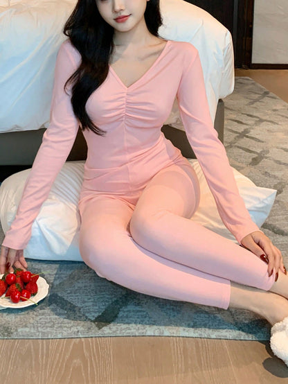 DAZY Conjunto de blusa de manga larga con diseño de pliegues de unicolor y pantalones de pijama de ajuste ceñido para mujer