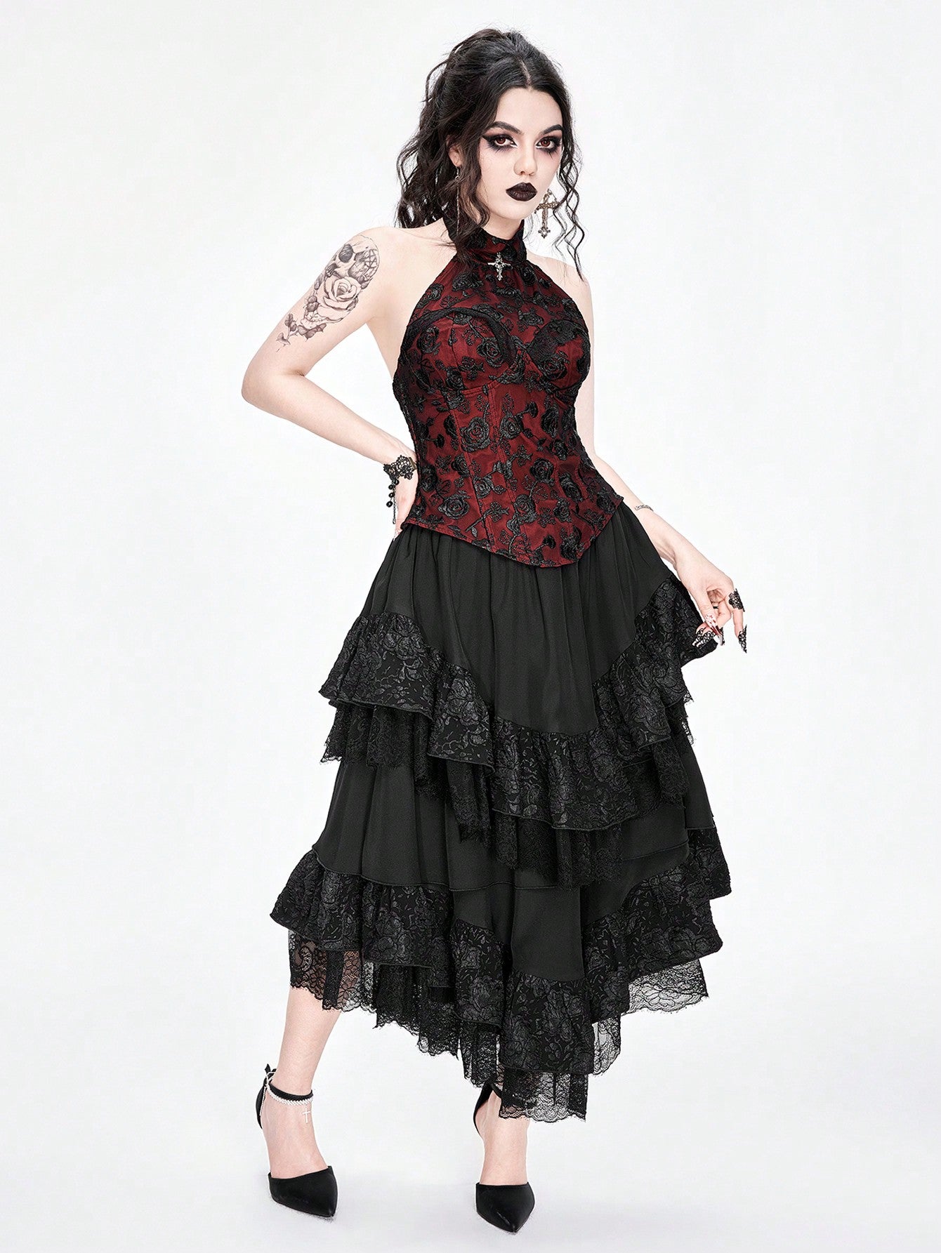 ROMWE Goth Top de tirantes asimétrico para mujer con cuello cruzado de encaje sexy y colgante, con dobladillo asimétrico