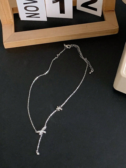 DAZY Collar colgante de lujo y moda con detalle de lazo de estrás en forma de gota de agua que combina con todos los atuendos
