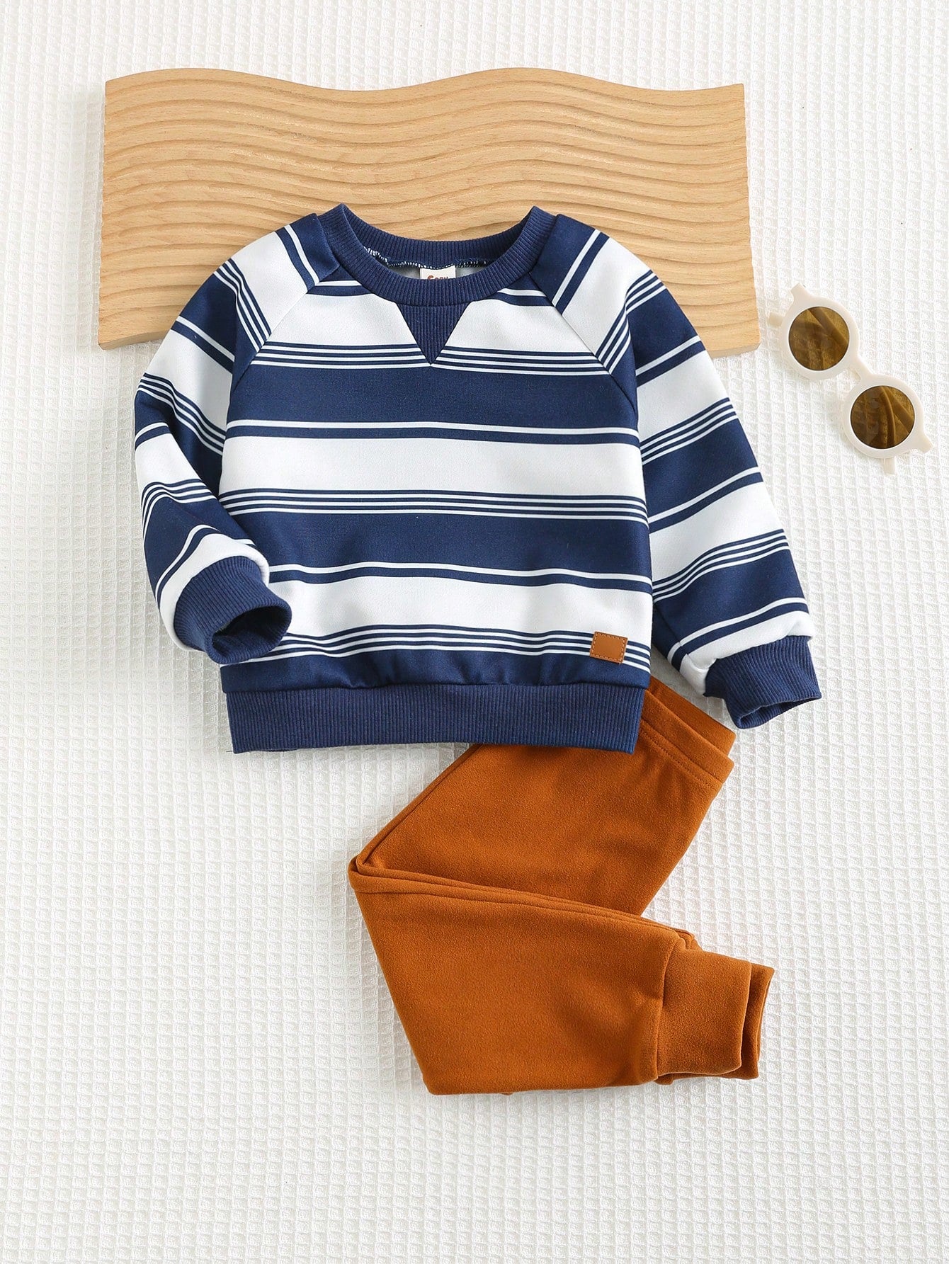 Cozy Pixies 2 piezas Conjunto de parte superior de manga larga de cuello redondo a rayas y pantalón con puños elásticos para bebé niño, ropa para bebé niño