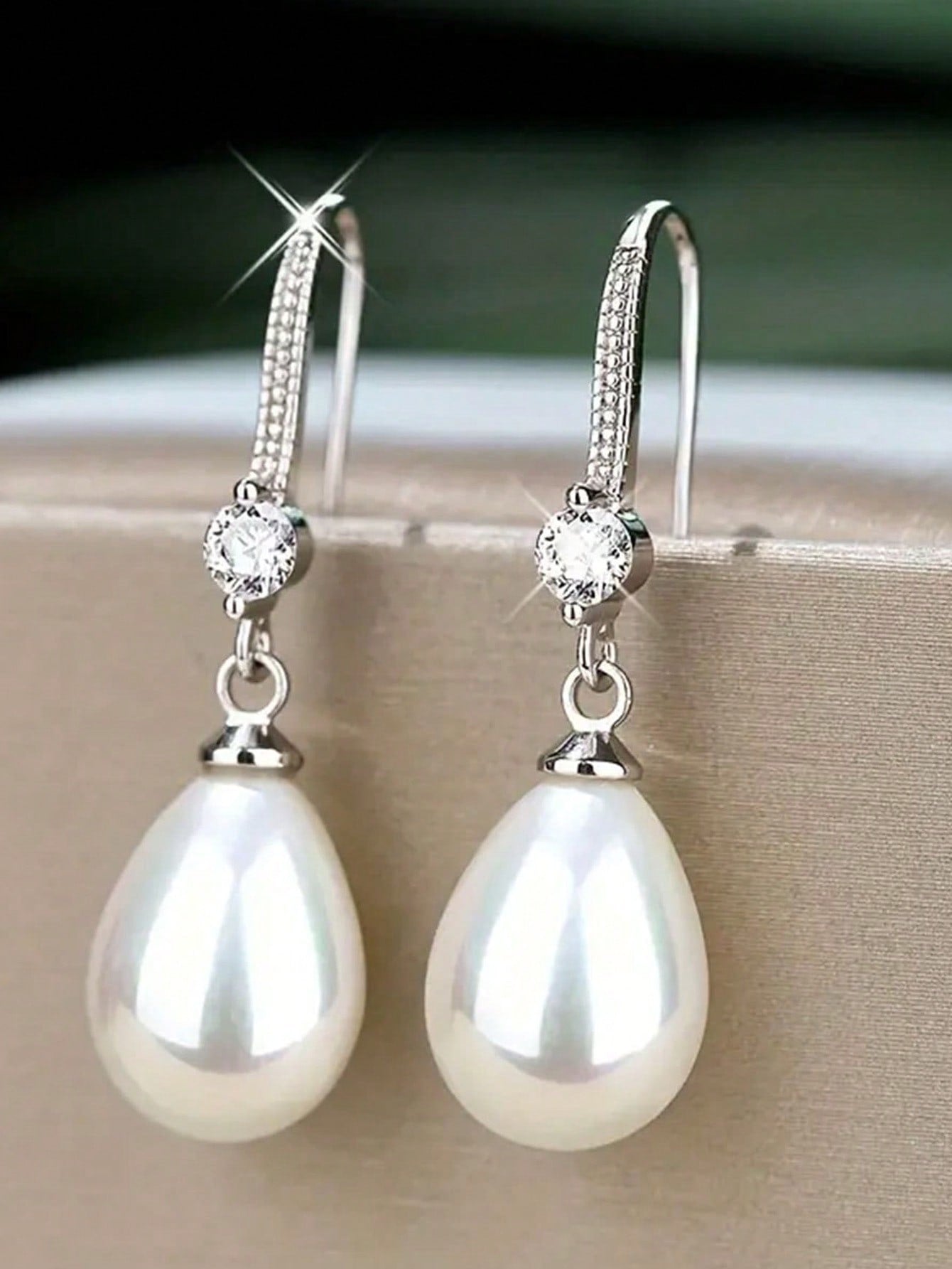 1 Par De Pendientes Largos Con Imitación De Perla, Adecuados Para El Uso Diario De Las Mujeres