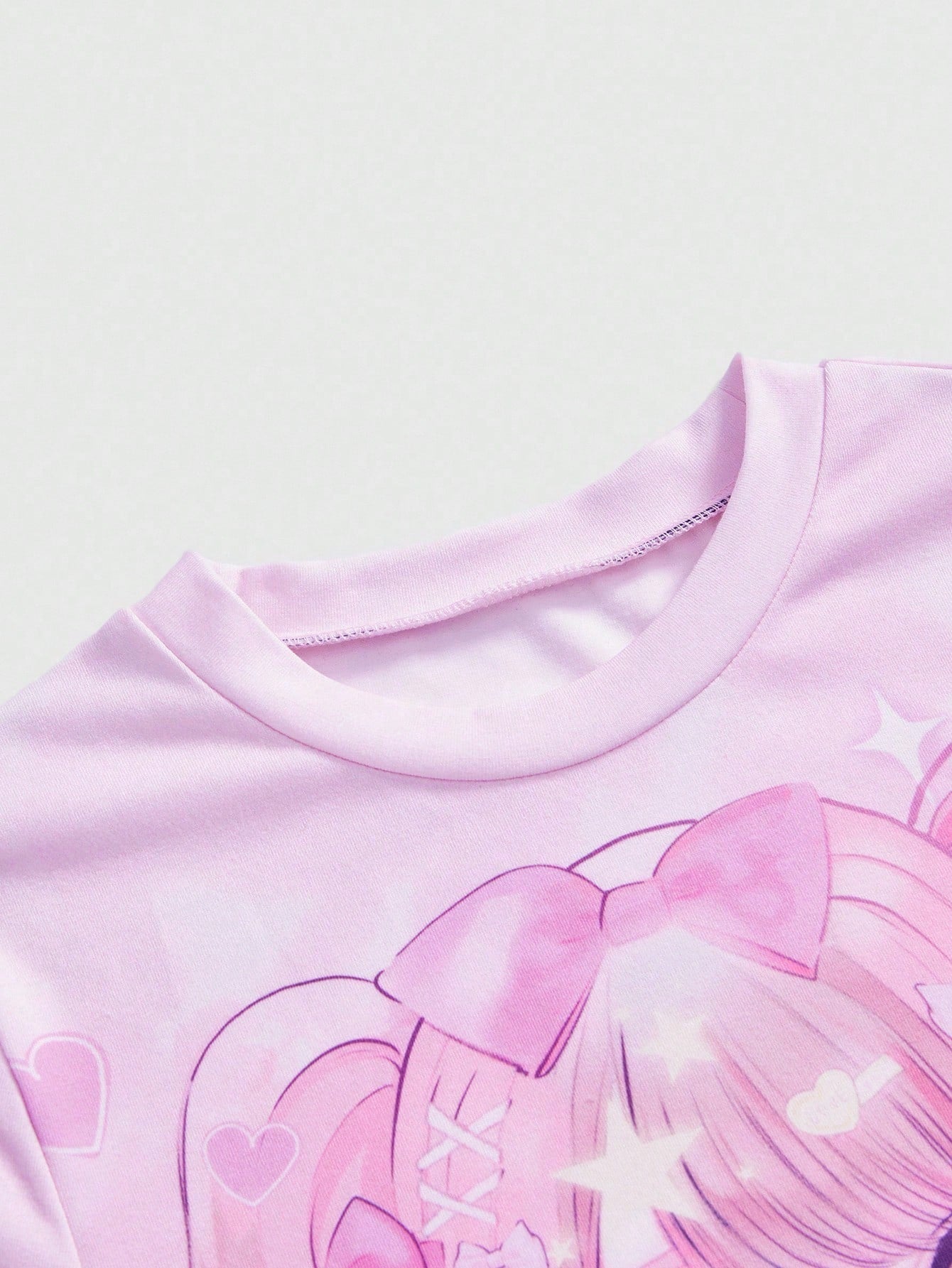ROMWE Anime Camiseta ajustada de manga corta y cuello redondo con diseño de niña de dibujos animados para mujer