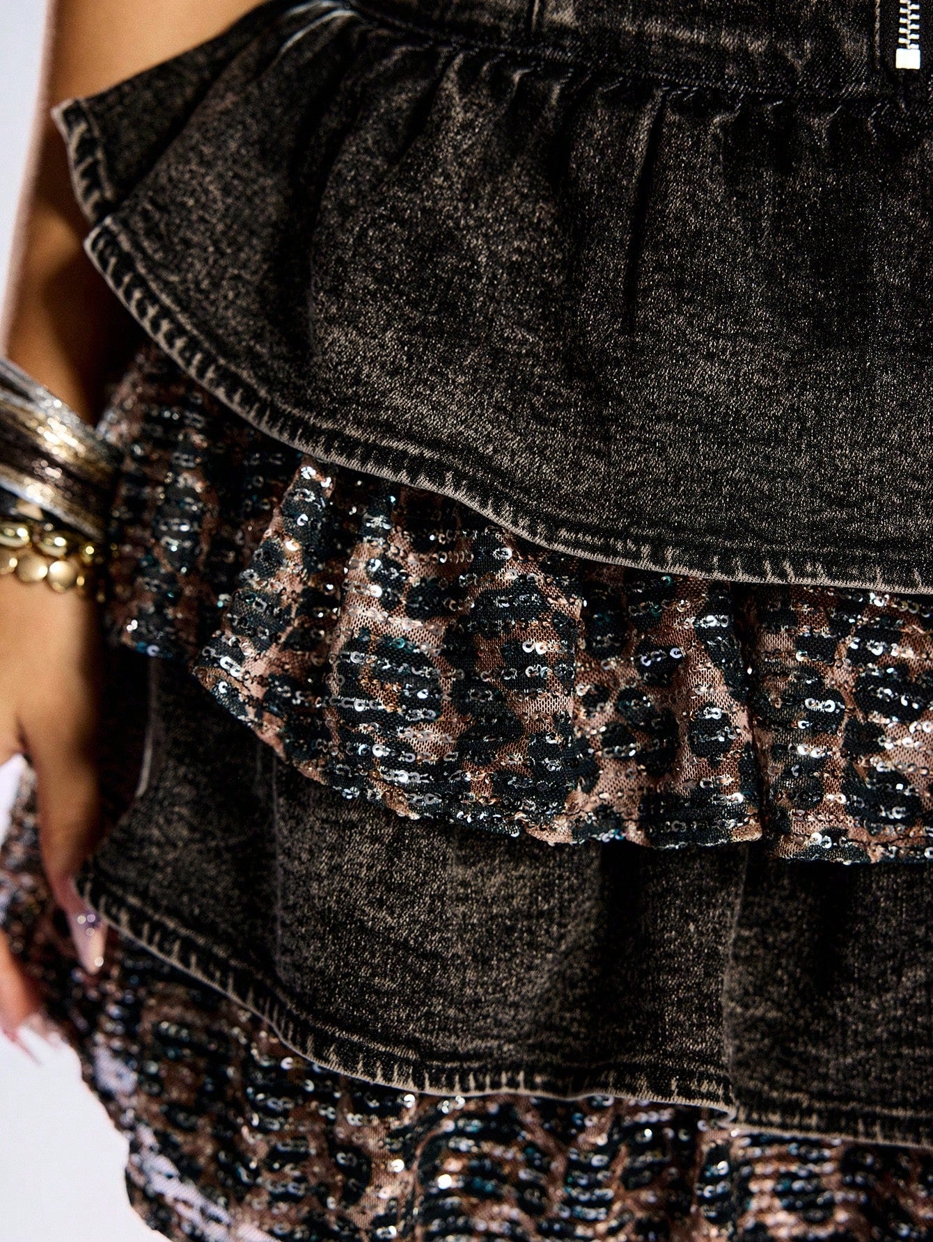 ROMWE Avant Vestido de mezclilla con escote halter, moño, decoración de rhinestones, estampado de leopardo y volantes en el bajo para mujer, estilo Y2K