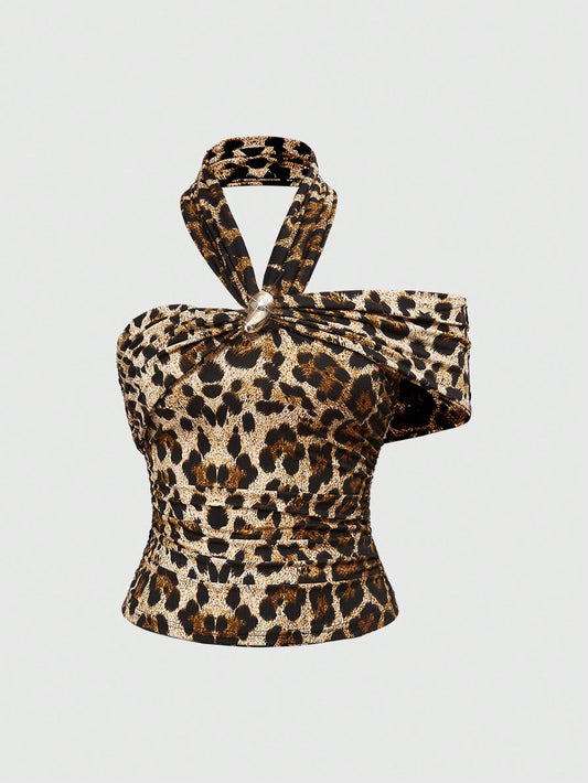 ROMWE Blusa de mujer asimétrica con hombros descubiertos, decoración metálica y fruncido frontal