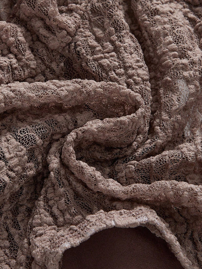 ROMWE Camiseta de tirantes ajustada con dobladillo asimétrico de encaje con textura desgastada y aspecto desaliñado