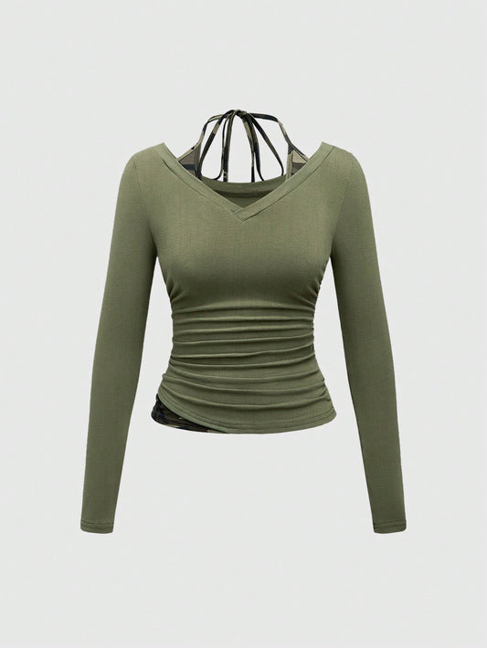 ROMWE Camiseta holgada con cuello halter con hombros descubiertos, estampado camuflado, espalda descubierta, lazo y bajo con volantes, estilo vintage "fairycore" para mujer
