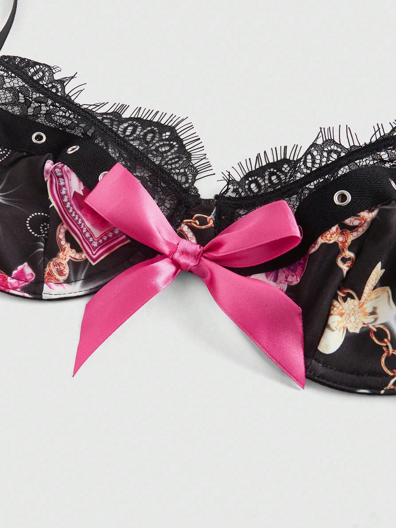 ROMWE J-Fashion Collar con colgante de corazón rosa y diamantes, diseño de texto con rhinestones, sujetador con aros y ribete de encaje ojal, estilo Gyaru de Shibuya J-Fashion