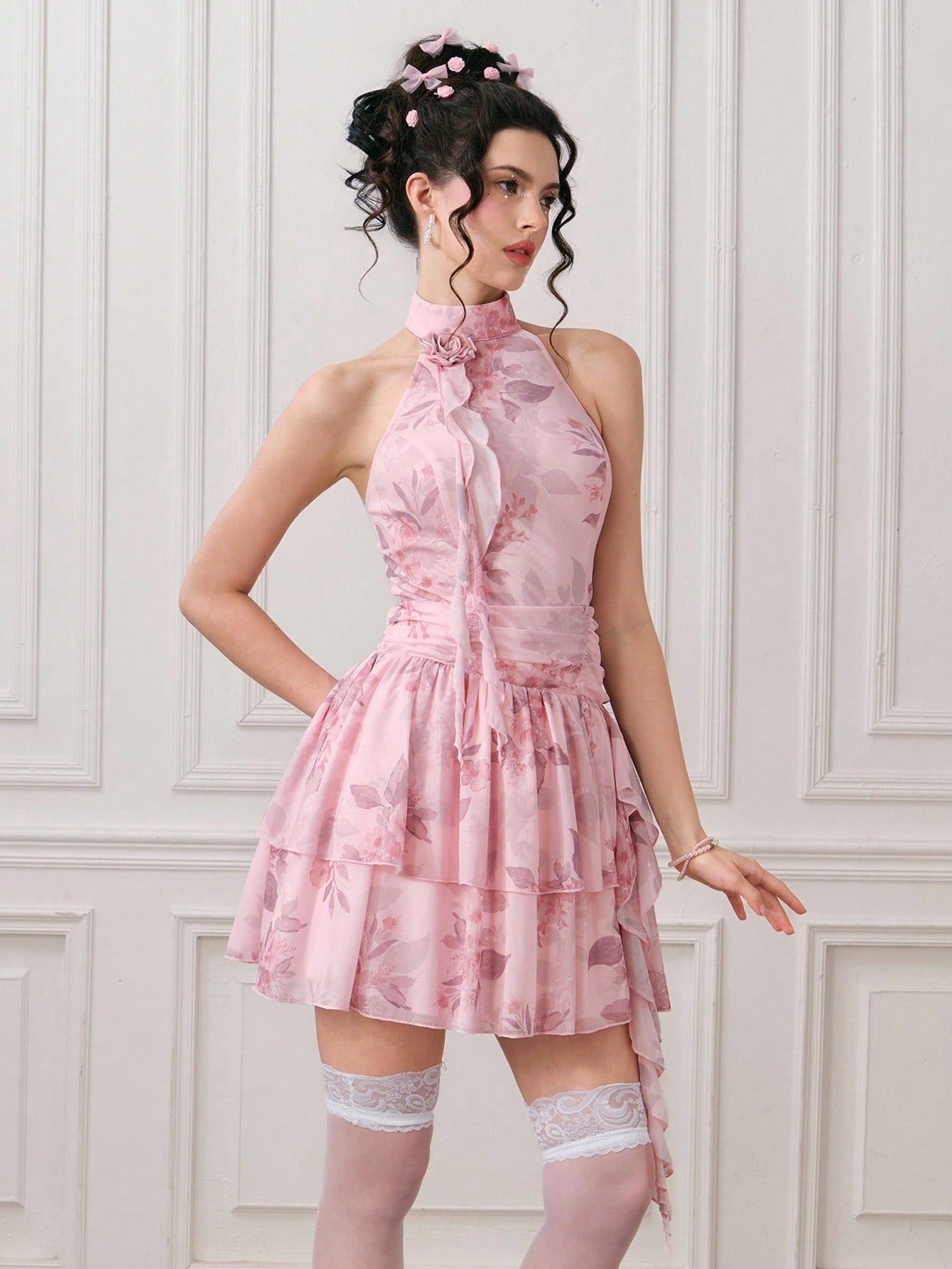 ROMWE EDITION Vestido corto elegante sin mangas con estampado floral y plisados para mujer